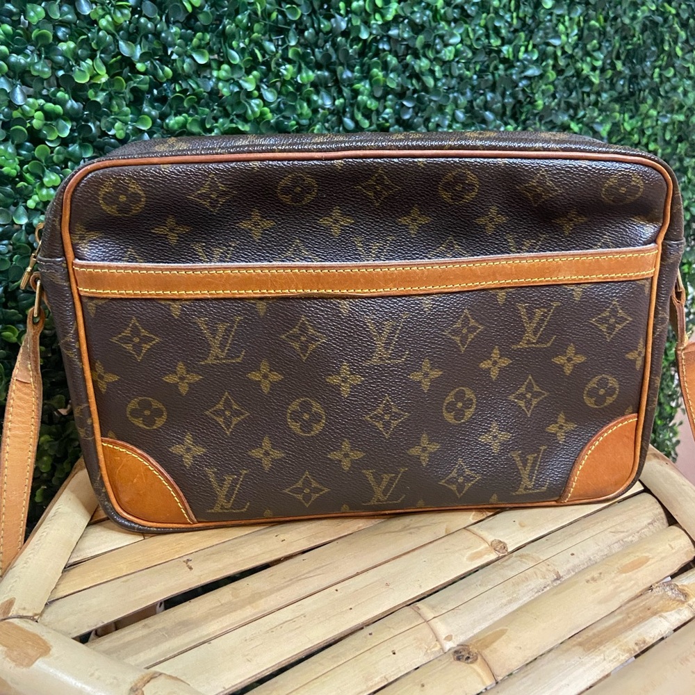 Authentic Louis Vuitton Trocadero Crossbody - Picture 1 of 11